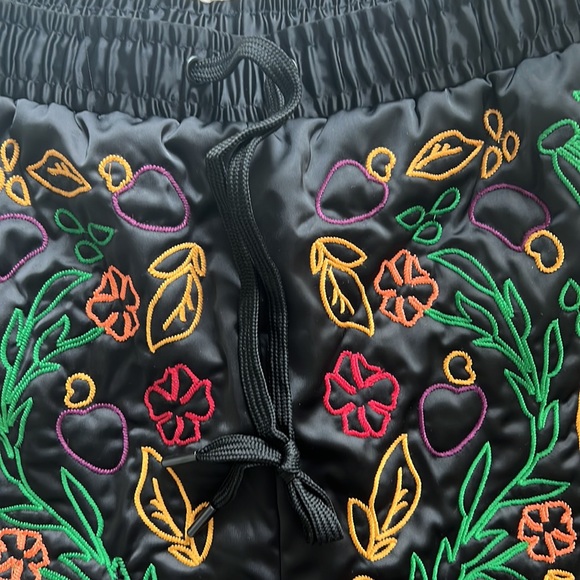 Farm Rio pants - Picture 3 of 4